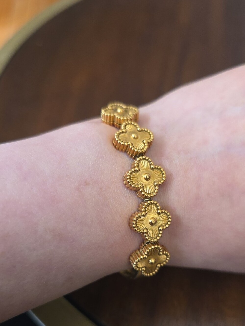 NEW Dubai Gold Plated Clover Floral Bangle Bracelet Designer Style - Picture 5 of 7